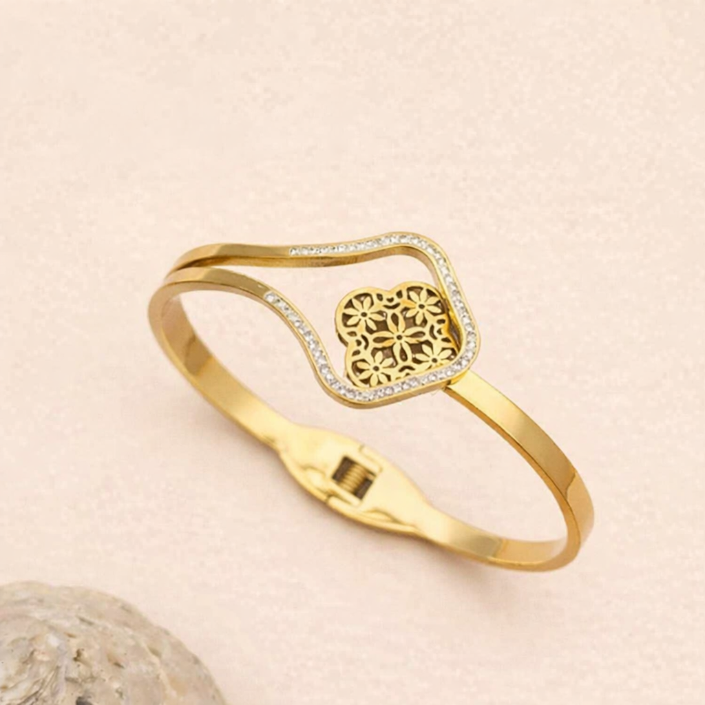 Minimal Floral Design Gold Plated Kada