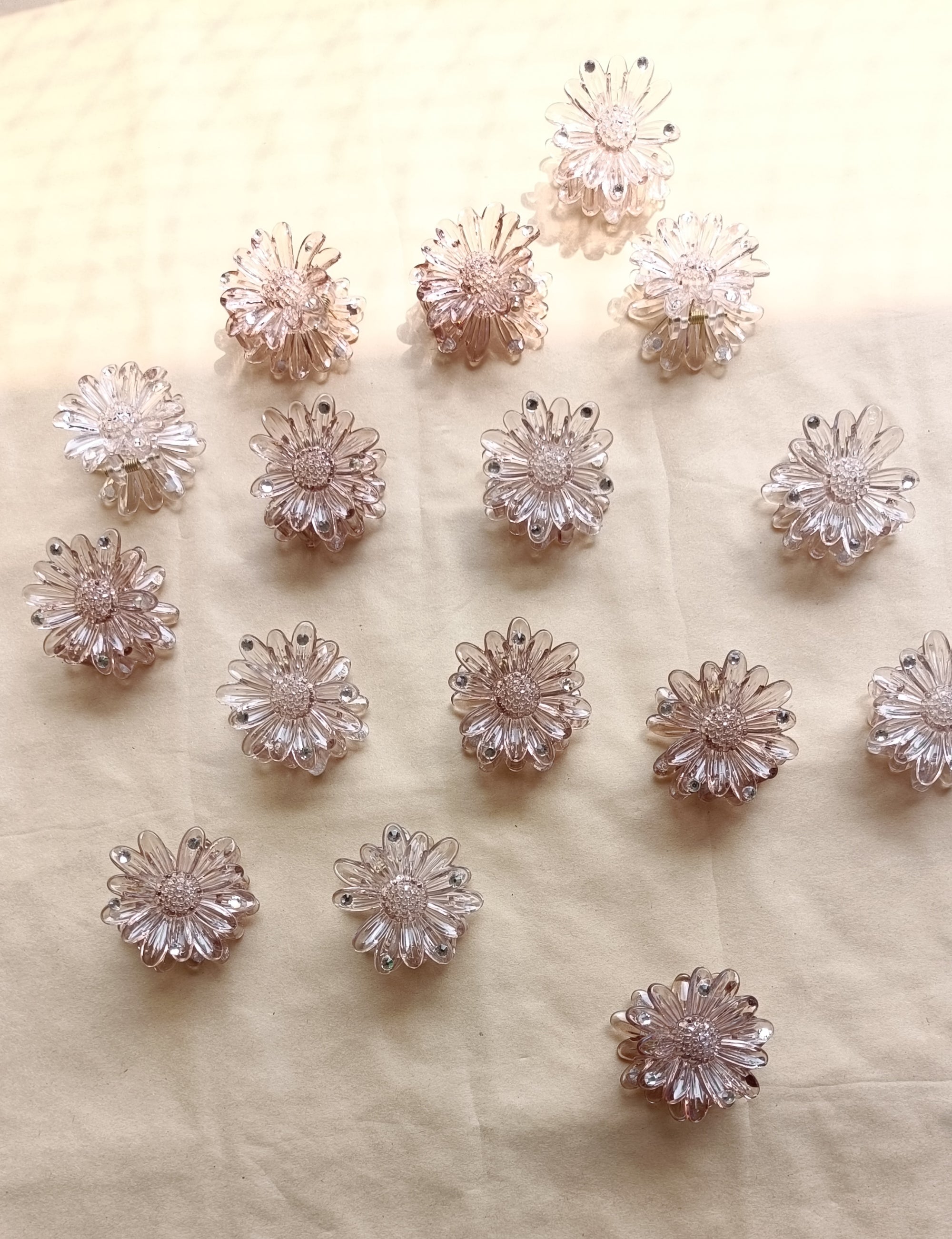 Daisy Delight Clips | Stylish Floral Hair Accessories