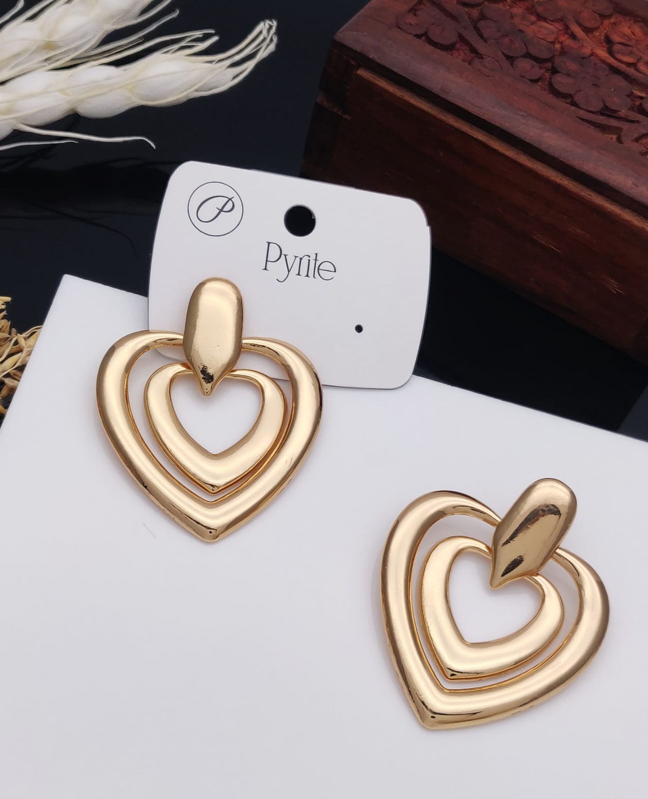 GIRLY – Gold Heart Earrings & Women’s Fashion Jewellery