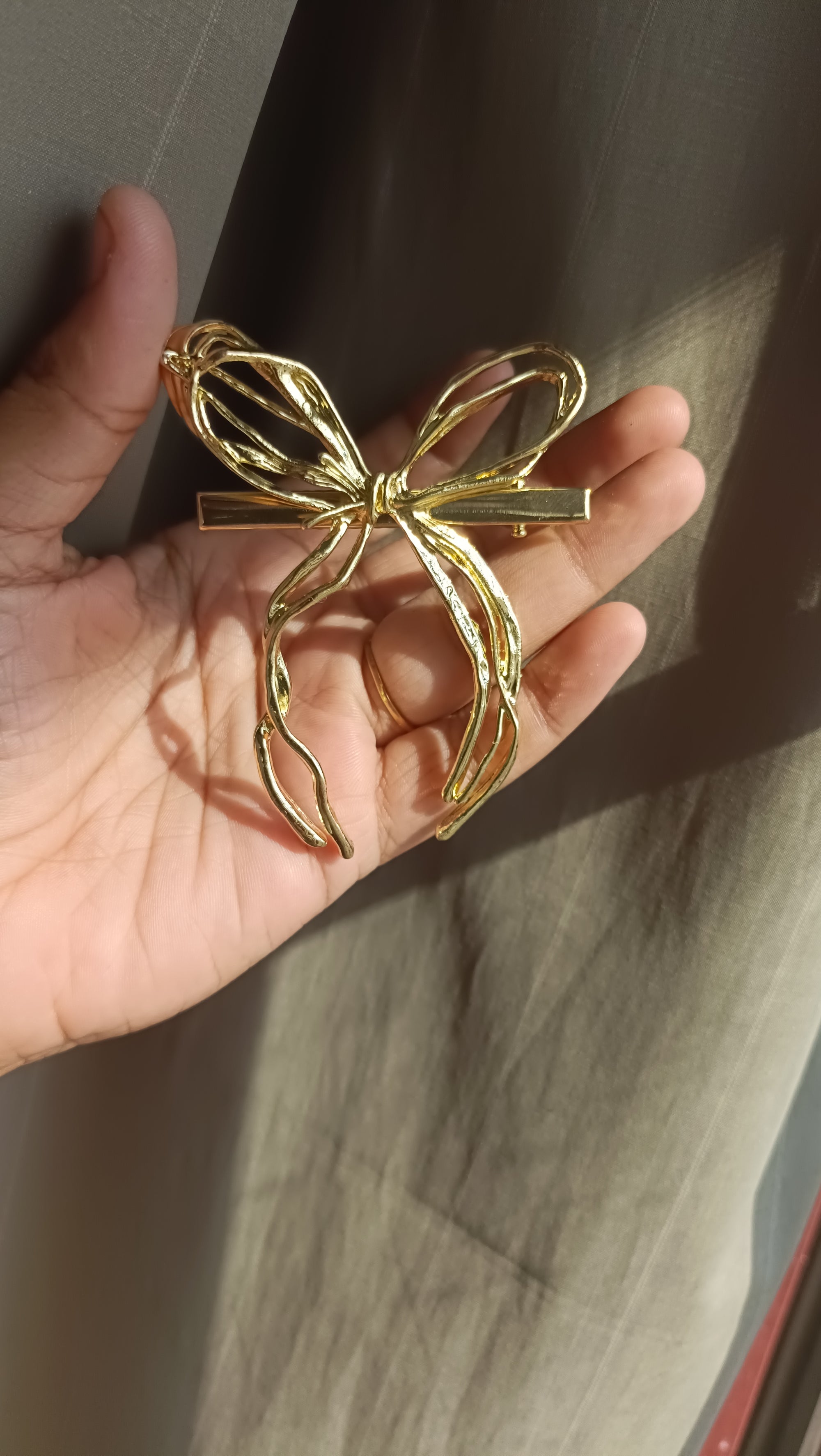 Metal Elegant Gold Bow Hair Clip